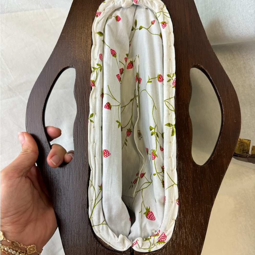 Medium Strawberry 🍓 Embroidered Navy Handbag Cottagecore Summer 🥰 - Picture 6 of 8
